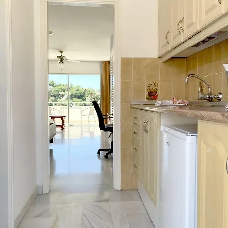 Las Americas With Views And Heated Pool Apartman *