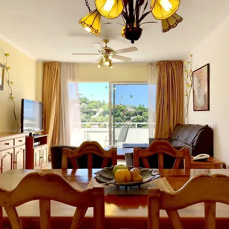 Las Americas With Views And Heated Pool Apartman