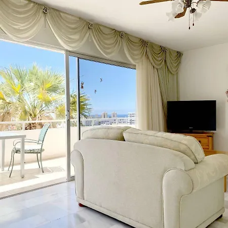 Las Americas With Views And Heated Pool Apartman *